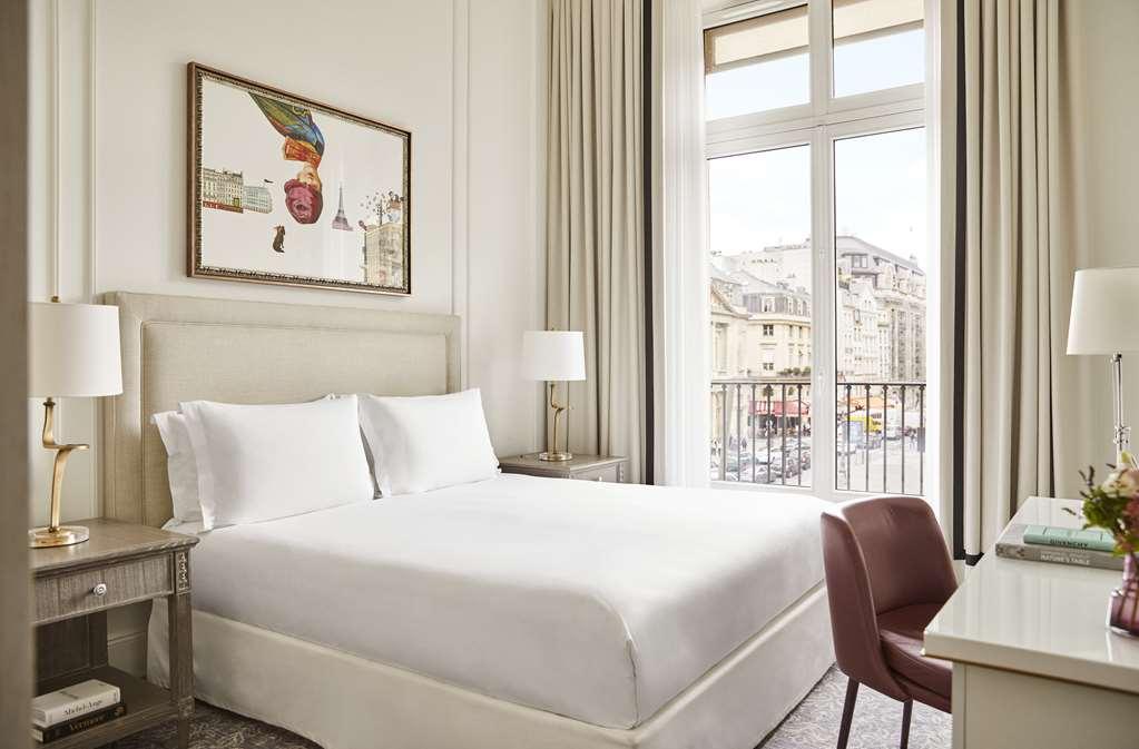 Du Louvre, In The Unbound Collection By Hyatt Parigi