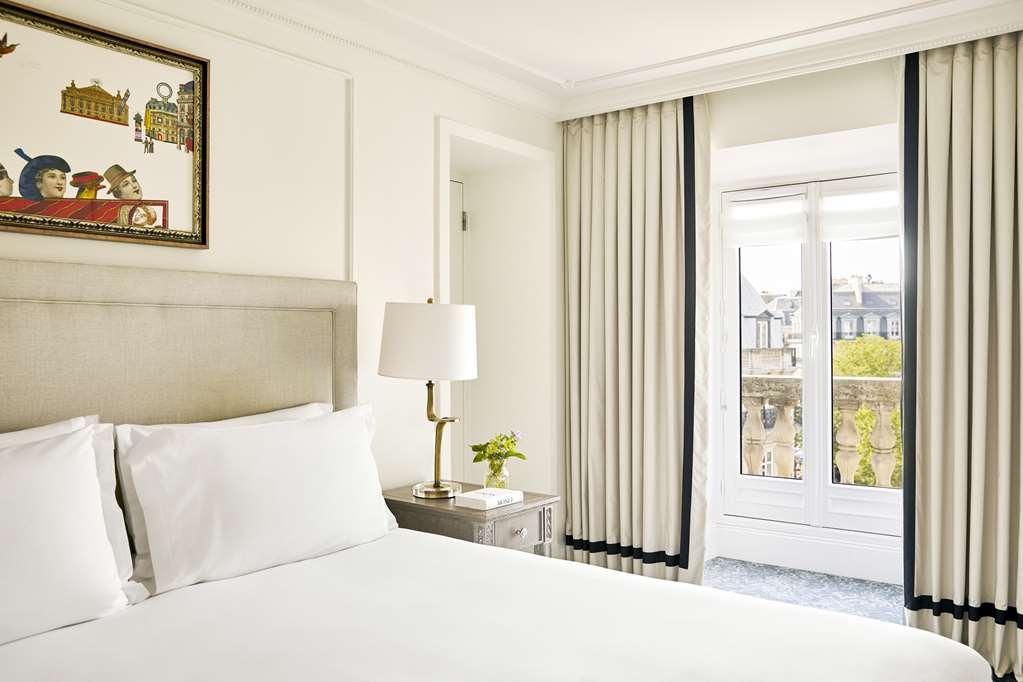 Du Louvre, In The Unbound Collection By Hyatt Parigi